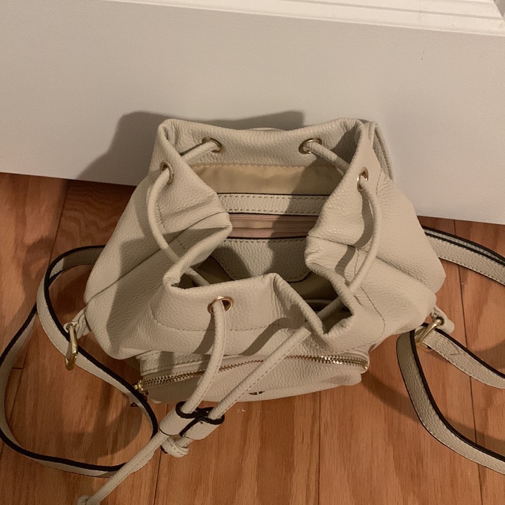 Backpack - Picture 3 of 3